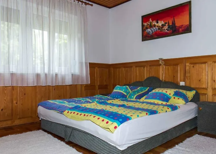 In 40846 * Balatonmáriafürdő